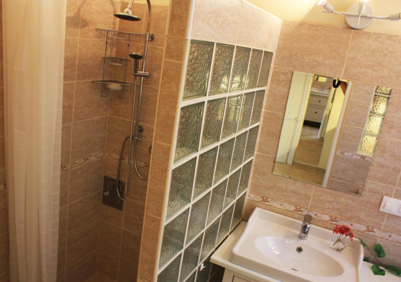 Apartment New, Jokai Opera Unit *