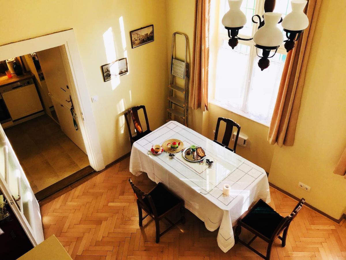 Apartmán New, Jokai Opera Unit